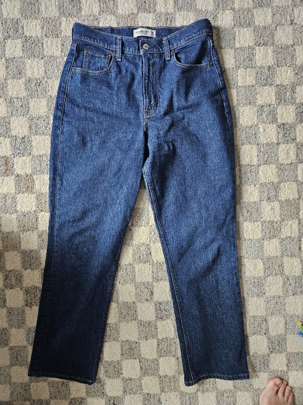 Abercrombie & Fitch Ultra High Rise 90's Straight Leg Jeans